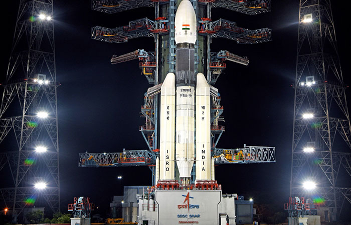 Индия успешно запустила и вывела на орбиту лунную станцию