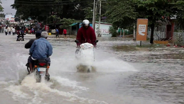 Наводнения в Индии: 360 тысяч человек эвакуированы из пострадавших районов