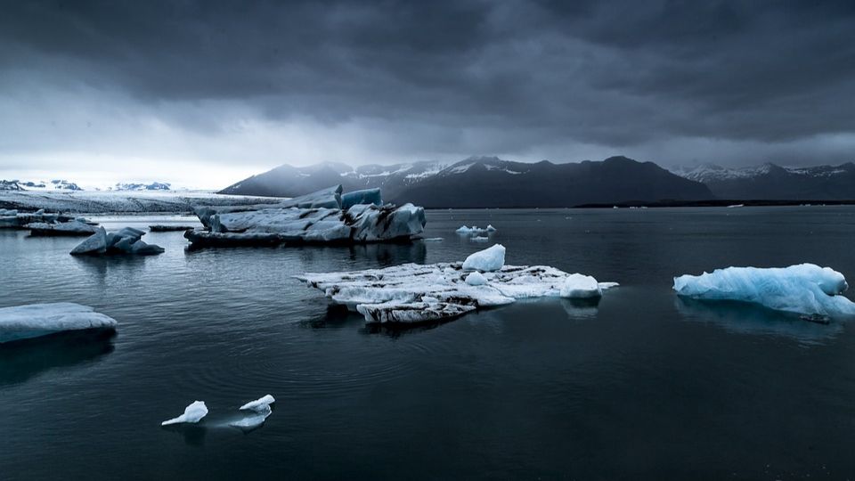 Ледники Антарктиды тают с невероятной скоростью