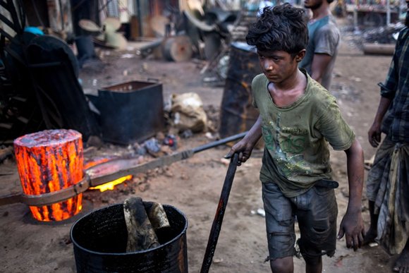 Более 150 миллионов детей в мире находится в трудовом рабстве