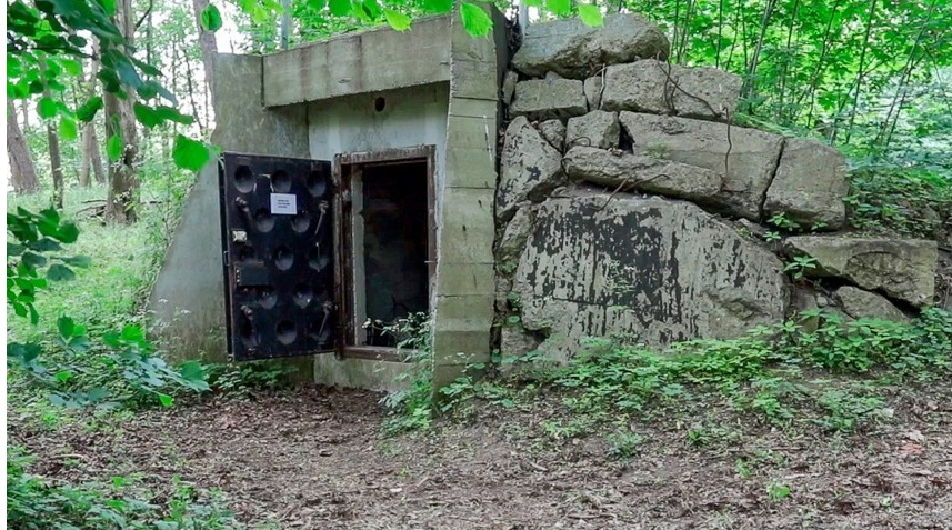 В Ростовской области нашли полностью сохранившийся фашистский бункер