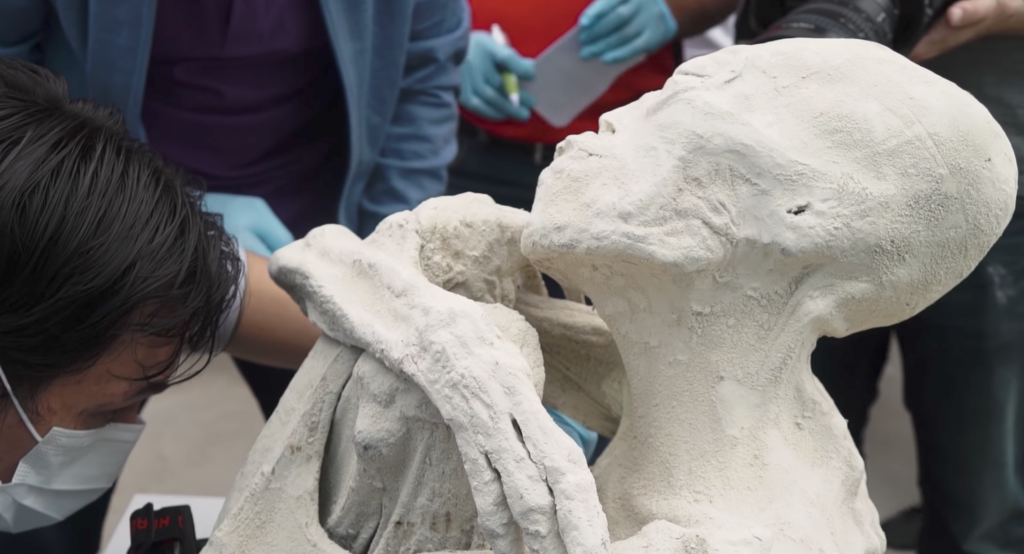 Уфолог распознал инопланетных рептилий в мумиях из Перу