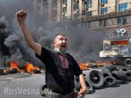 Мира не будет: в Киеве ожидают кровавый путч