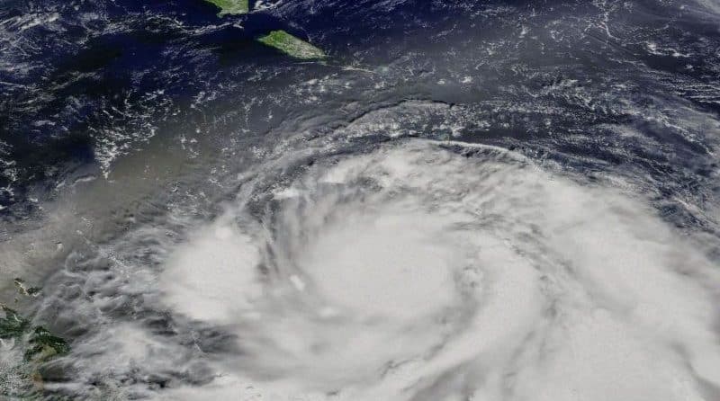 Мария опустошила Доминику, как ураган максимальной 5-й категории