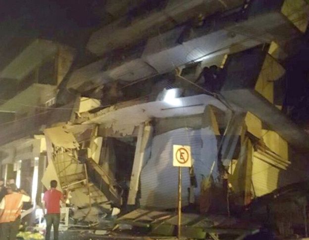 Число жертв землетрясения в Мексике возросло до 248 человек