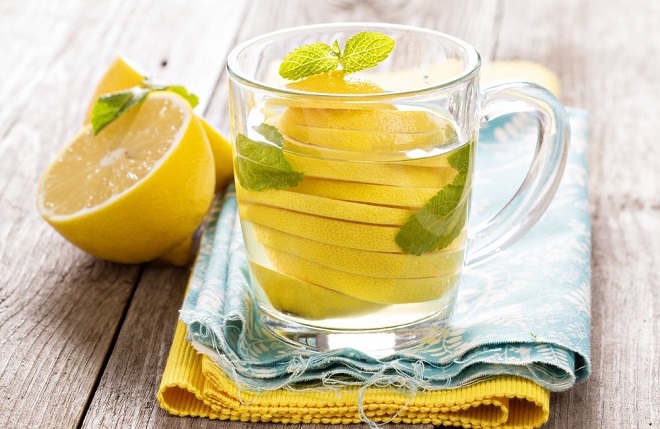 Учёные: сочетание лимона и льда может вызвать отравление