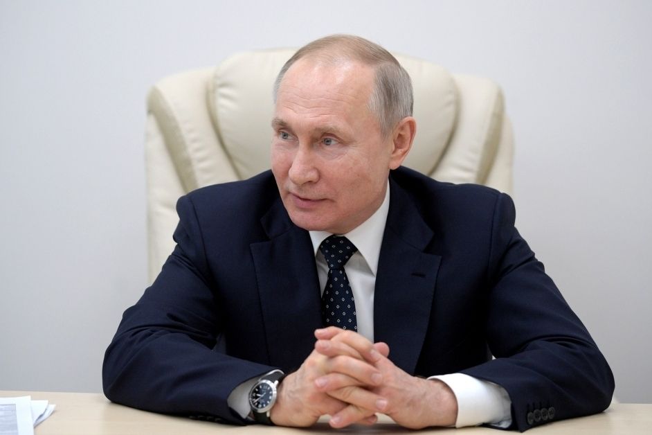 Путин поручил вакцинировать россиян от гриппа и коронавируса
