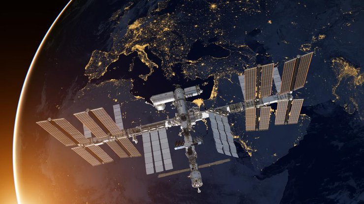 Международная космическая станция снова теряет воздух