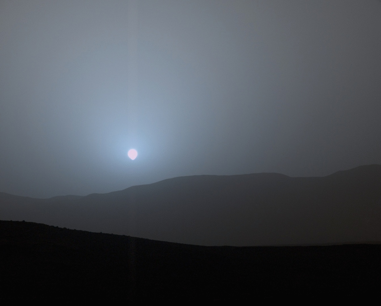 Синие закаты на Марсе