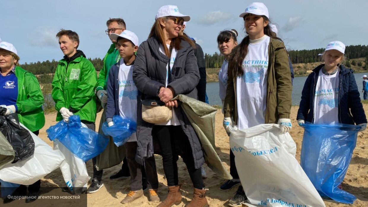 Молодежь Татарстана помогла очистить водоемы в рамках акции "Вода России"