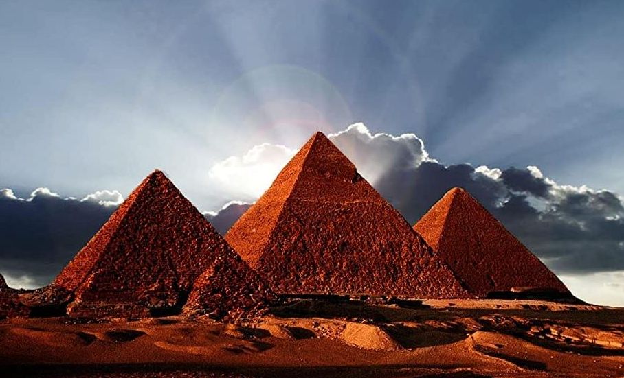 Удивительные свойства пирамид