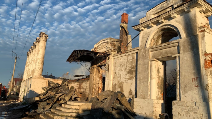 В Касимове сгорел памятник федерального значения дом Барковых
