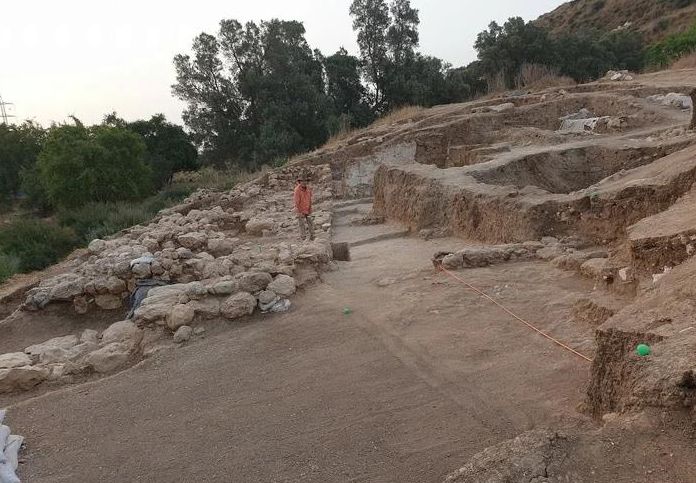 В Израиле нашли огромный древний город. Там жил библейский гигант Голиаф