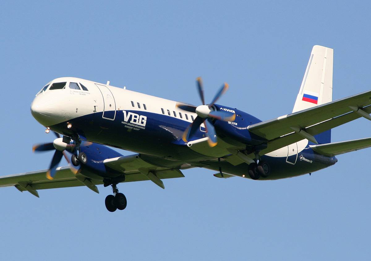 Новый пассажирский региональный самолет Ил-114-300 совершил первый полет