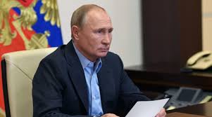 Поручения Путина: предложения по выплатам, субсидиям и онлайн-продажам лекарств