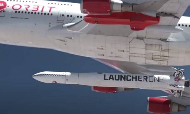 Американская ракета-носитель воздушного старта LauncherOne впервые достигла заданной орбиты