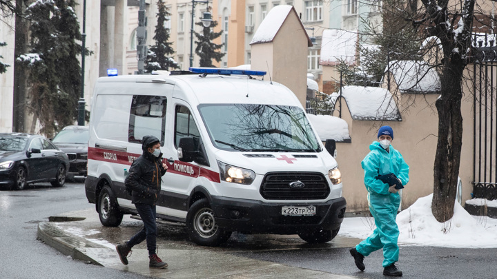 Собянин: эпидемия коронавируса в Москве пошла на спад