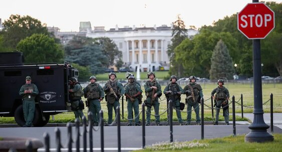 Американские военные в Белом Доме арестовали Конгресс