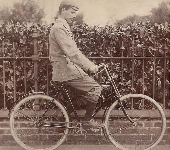 Ефимка Артамонов: кем на самом деле был первый изобретатель велосипеда