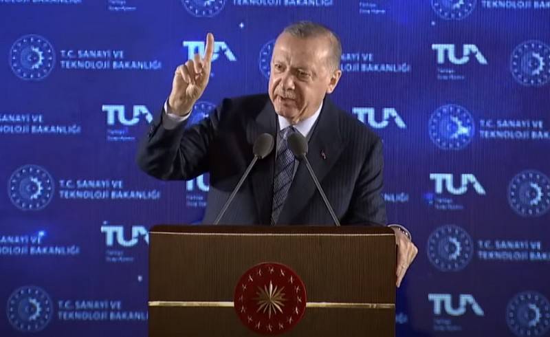«В 2023 году посадка на Луну»: Эрдоган озвучил планы Турции по освоению космоса