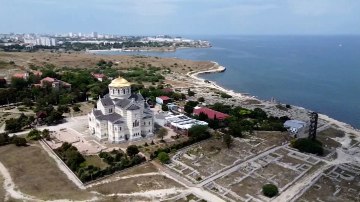 Крым развивается и ждет гостей