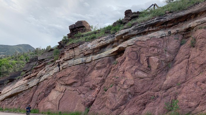 Kyдa подевались миллионы лет истории: тайны геологических слоев