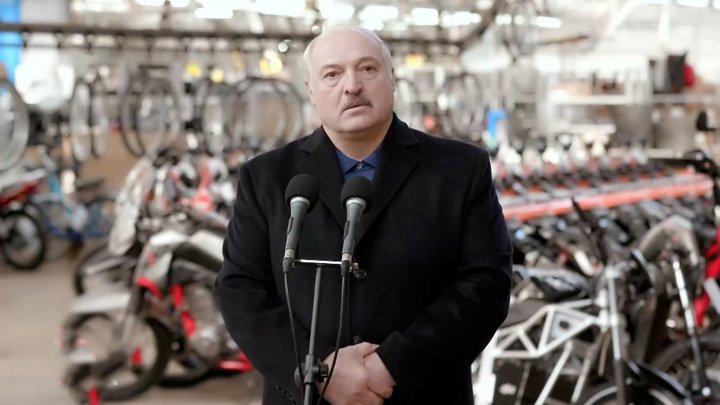 Лукашенко назвал идеологию фашизма чуждой белорусам