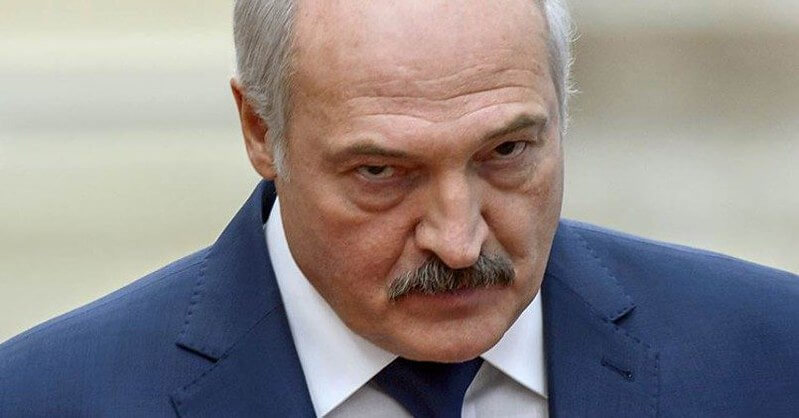 Лукашенко пообещал «дать по морде» Польше