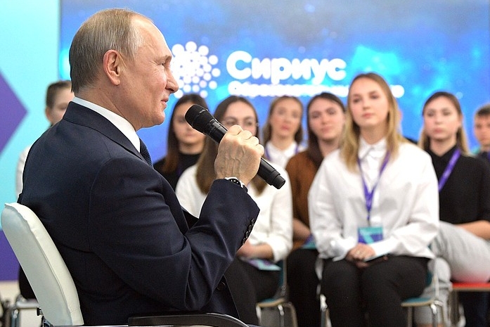 Путин предупредил об опасности двоевластия в России