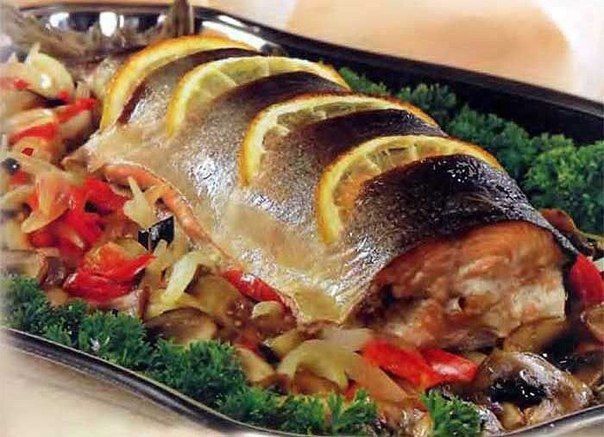 Горбуша — идеальная рыба для запекания.
