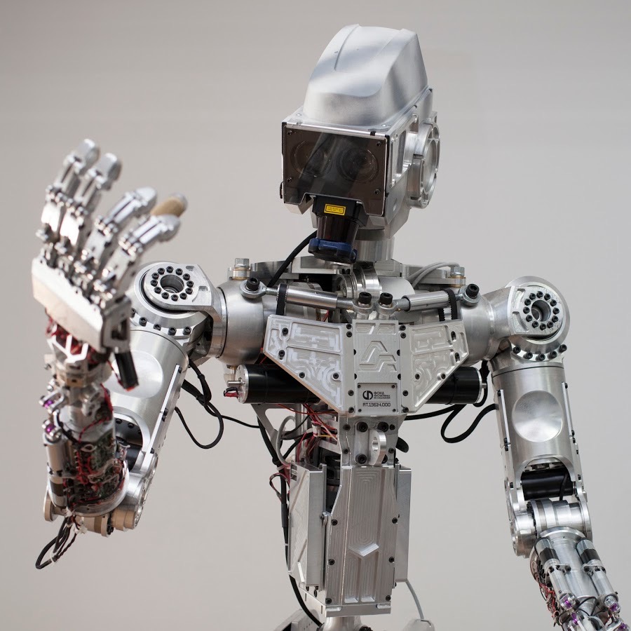 Для чего нужна человечеству робототехника