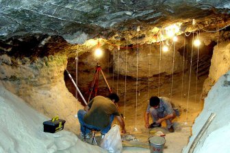 Денисову пещеру назвали особо ценным объектом культурного наследия