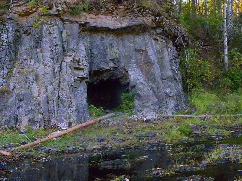 Кашкулакская пещера в Хакасии: почему её называют самой страшной в мире