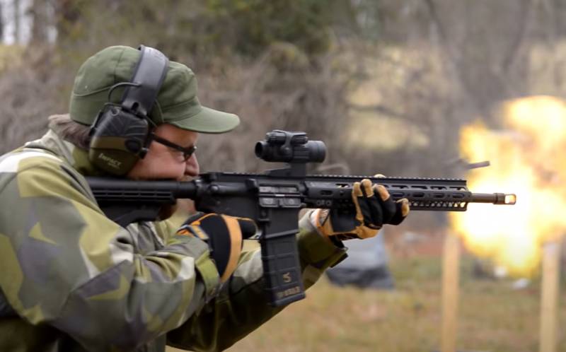 «AR-15 не опаснее швейцарского армейского ножа»: Суд в Калифорнии отменил запрет на штурмовое оружие