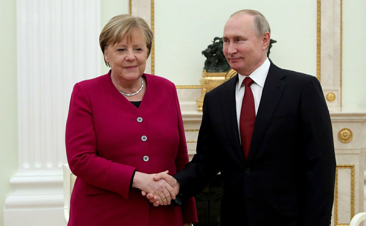 «Я ее очень высоко ценю»: Владимир Путин пообещал ОЧЕНЬ скучать по Меркель