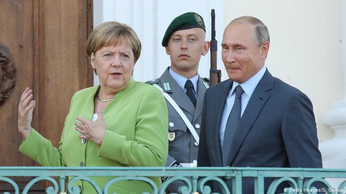 Знаковое приглашение Путину от Меркель может стать сигналом построения Европы без американцев