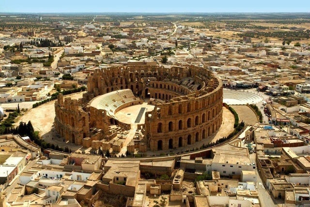 Римский амфитеатр в Эль-Джеме (Тунис)