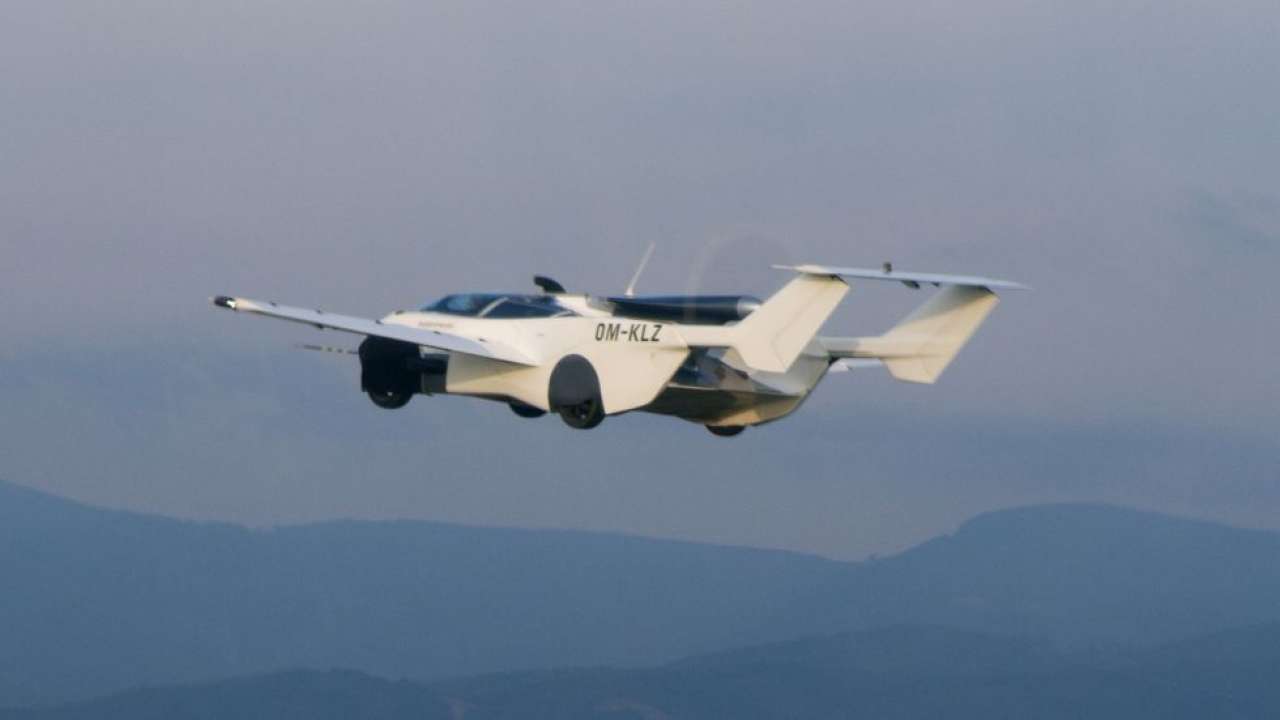 Первый междугородний полёт автомобиля AirCar