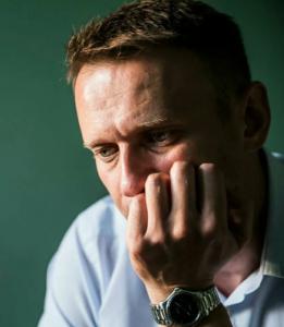 Иноагент "Левада" с прискорбием сообщает… Социологический "некролог" Навальному и мудрый Явлинский