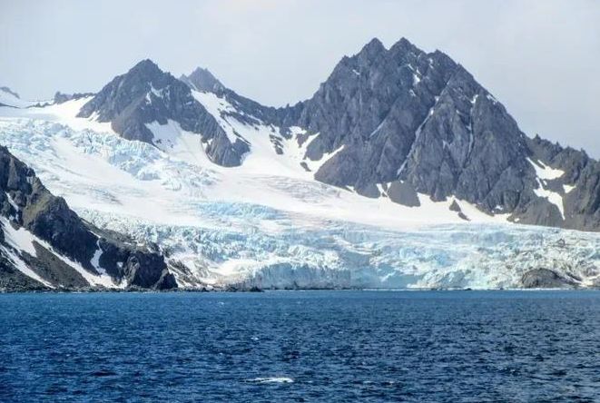 Тайна глубин: что скрывается под толщей антарктических льдов