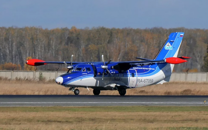 Пассажирский самолет L-410 совершил жёсткую посадку в тайге на территории Иркутской области
