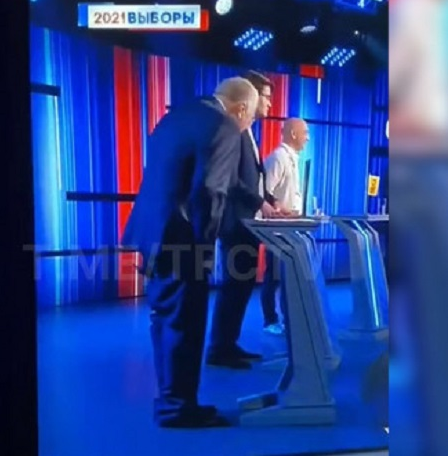 Жириновский едва не потерял штаны во время теледебатов
