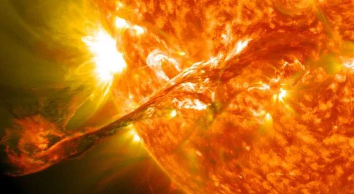 Вероятно Солнце сдуло большую часть материала из ранней Солнечной системы