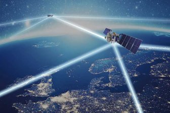 Пентагон планирует создать терминал лазерной связи, чтобы подключаться к любым спутникам