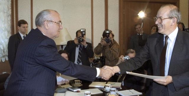 5 октября 1991 г. М. Горбачёв разрушил советскую финансовую систему