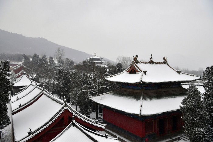 Китайцы обалдели от столь ранних снегопадов