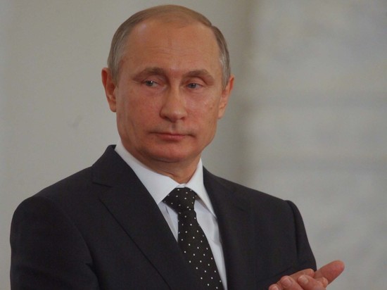 МНОГИЕ американцы попросили убежища в России после выступления Путина