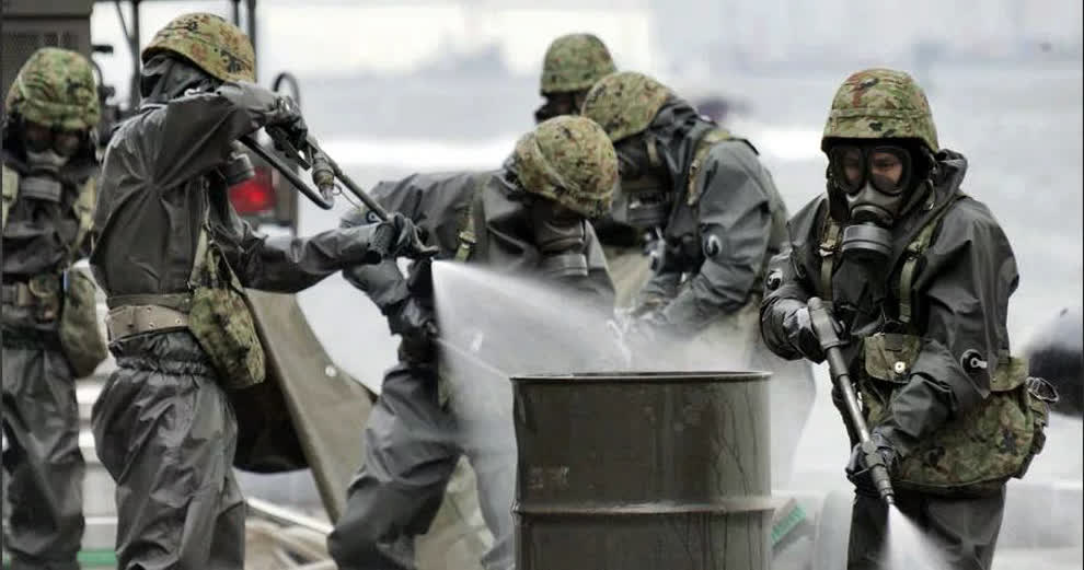 В эвакуированном консульстве США в городе Ухань, были найдены контейнеры с маркировкой биологической опасности