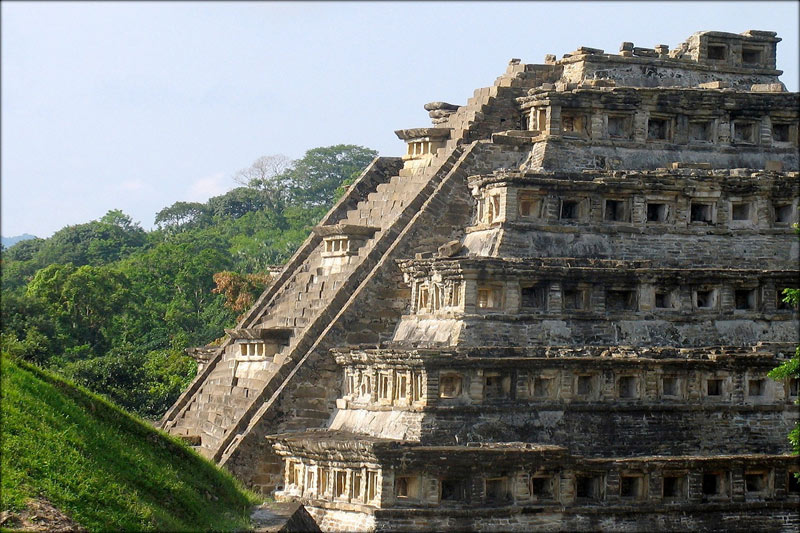 «И обрушится ливень»: пророчество древних майя о смене эпох исполнится в 2022 году