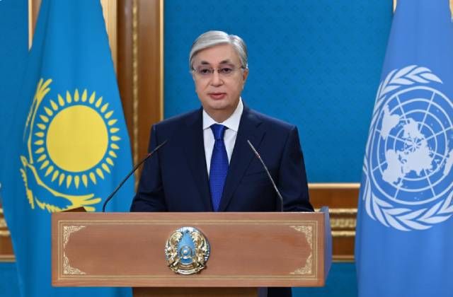 Глава Казахстана обратился к народу на фоне беспорядков